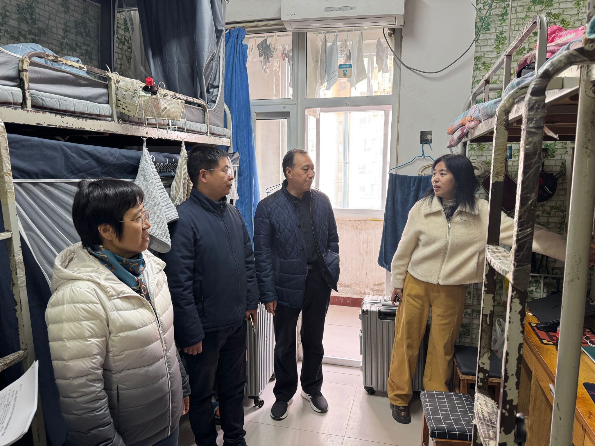 公司落实“三进”工作要求，开展员工宿舍消防安全卫生检查